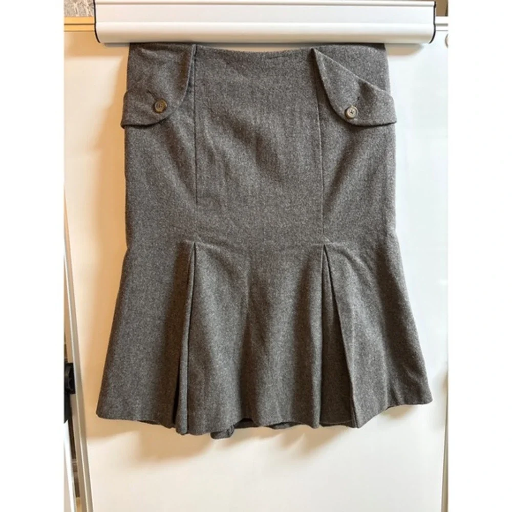 Body by Victoria wool blend skirt size 8 gray‎